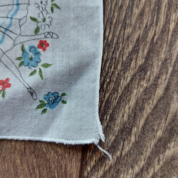 Beautiful vintage pocket square/handkerchief - Picture 5 of 8